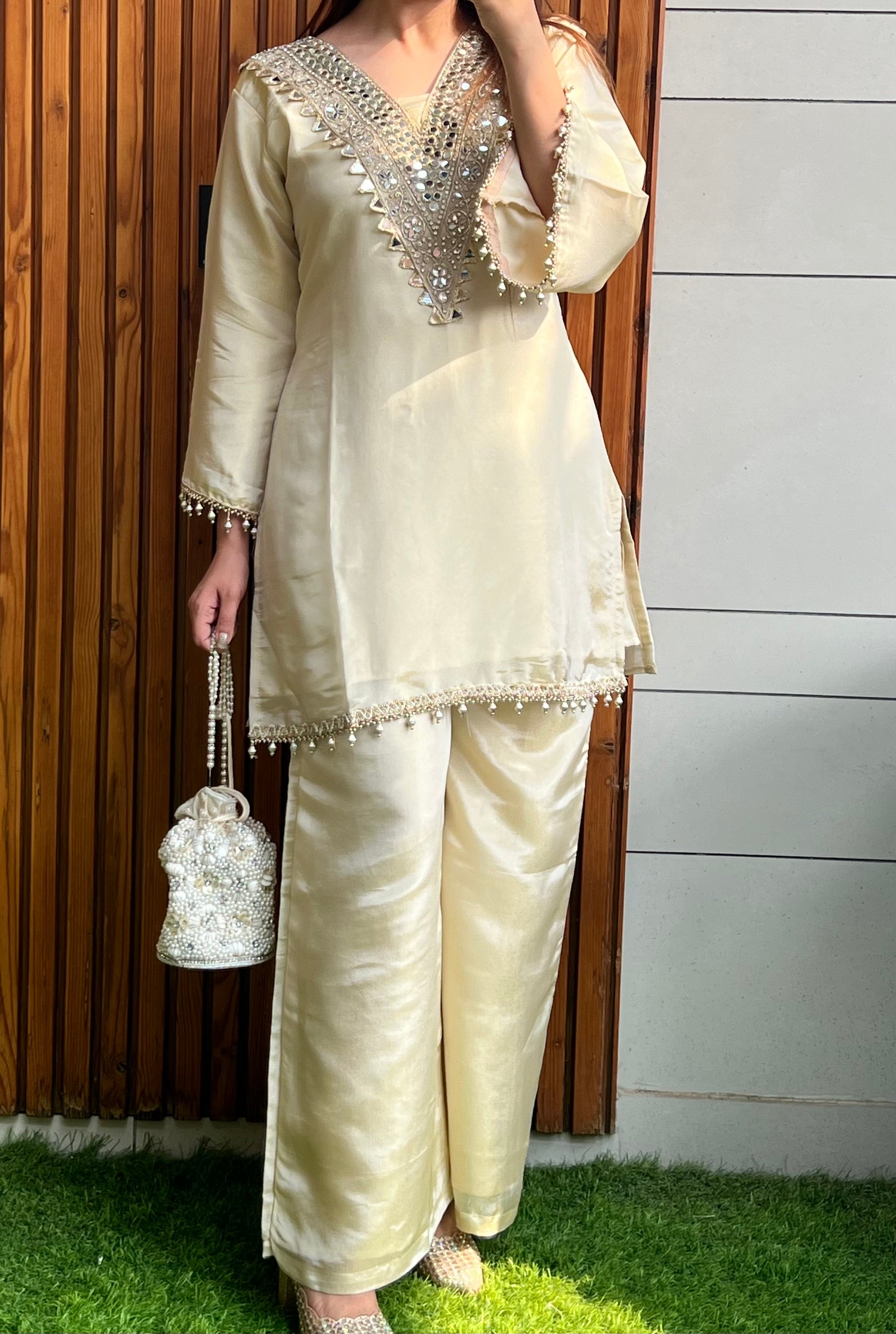 Ivory Zareen Set
