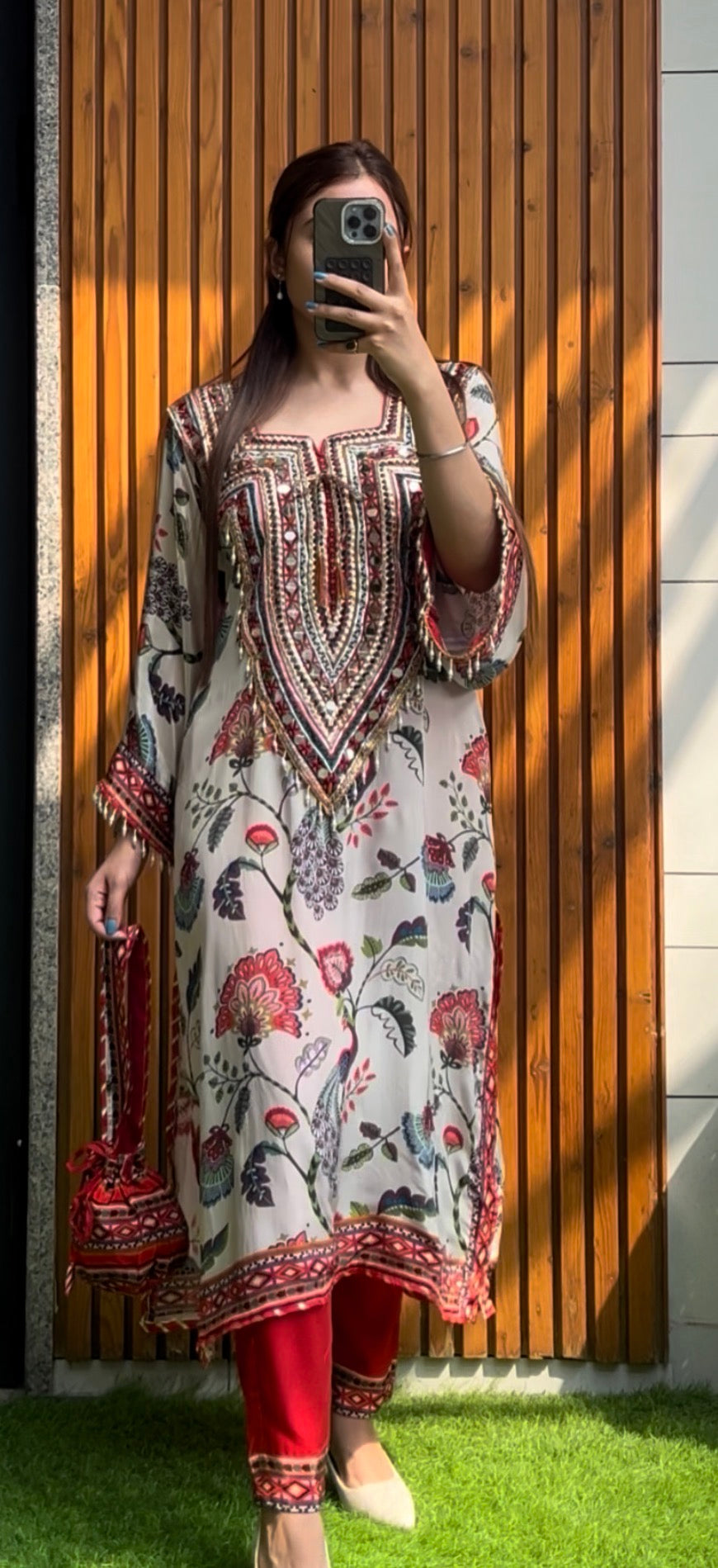 Zariya Luxe Kaftan